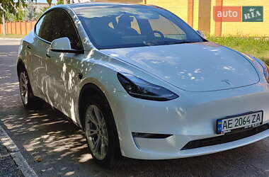 Позашляховик / Кросовер Tesla Model Y 2023 в Дніпрі