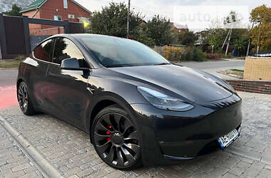 Внедорожник / Кроссовер Tesla Model Y 2024 в Днепре