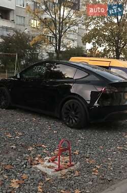 Внедорожник / Кроссовер Tesla Model Y 2022 в 