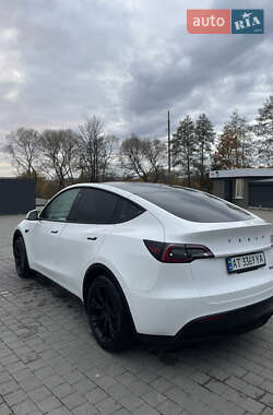 Внедорожник / Кроссовер Tesla Model Y 2021 в 