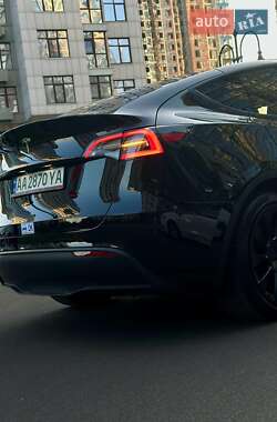 Внедорожник / Кроссовер Tesla Model Y 2021 в 