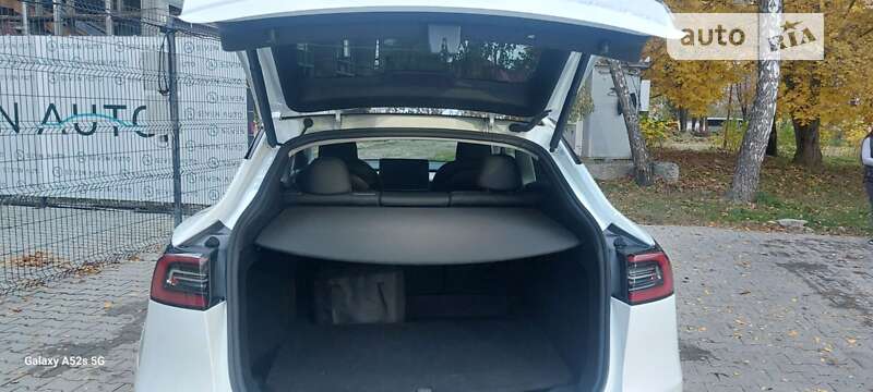 Внедорожник / Кроссовер Tesla Model Y 2022 в Черновцах фото 3 Внедорожник / Кроссовер Tesla Model Y 2022 в Черновцах