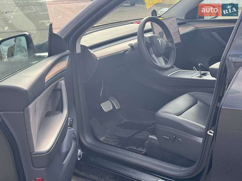 Внедорожник / Кроссовер Tesla Model Y 2022 в Киеве