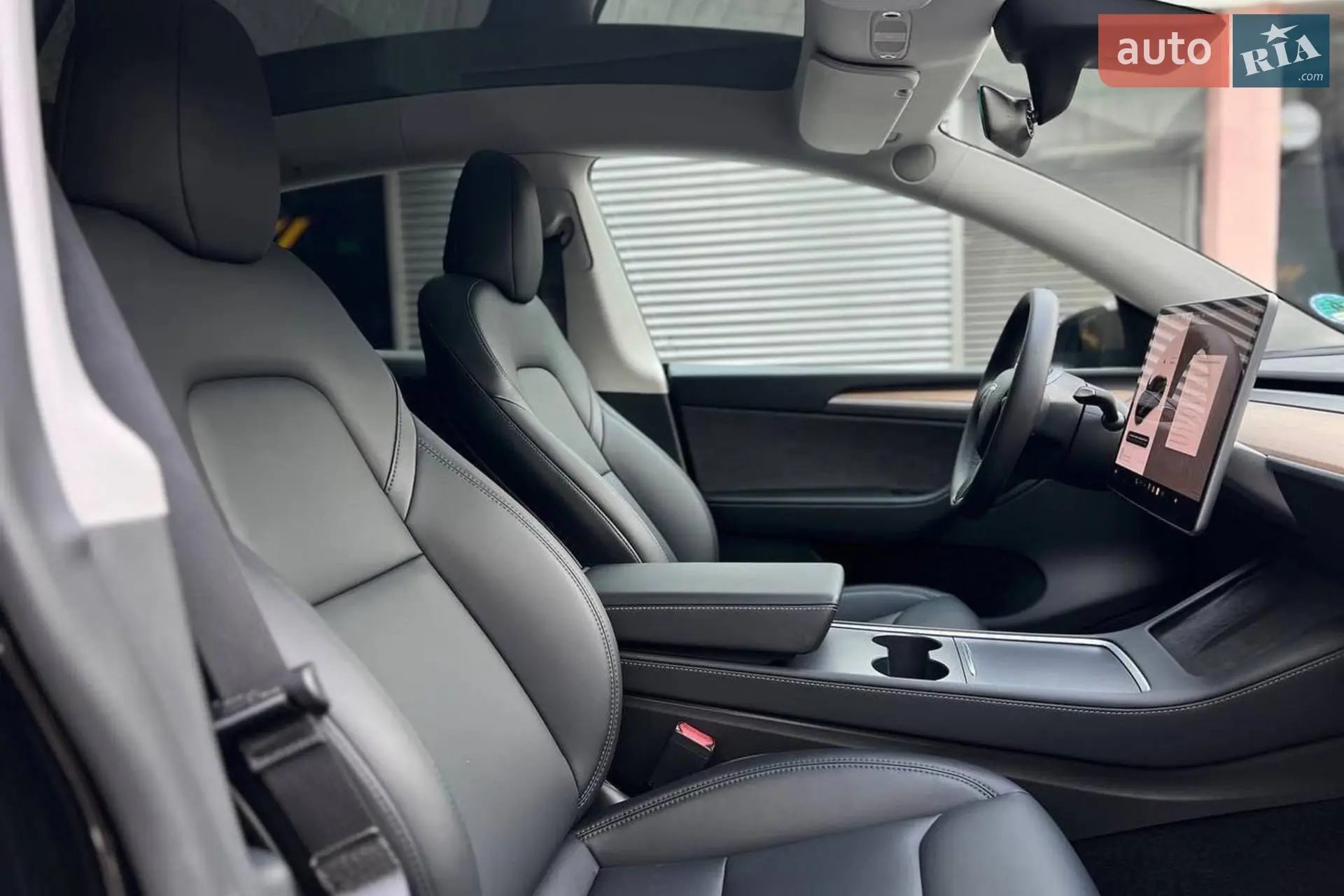 2022 Tesla Model Y - мініатюра 14