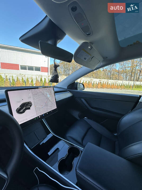 Позашляховик / Кросовер Tesla Model Y 2020 в Луцьку