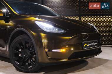 Внедорожник / Кроссовер Tesla Model Y 2021 в 