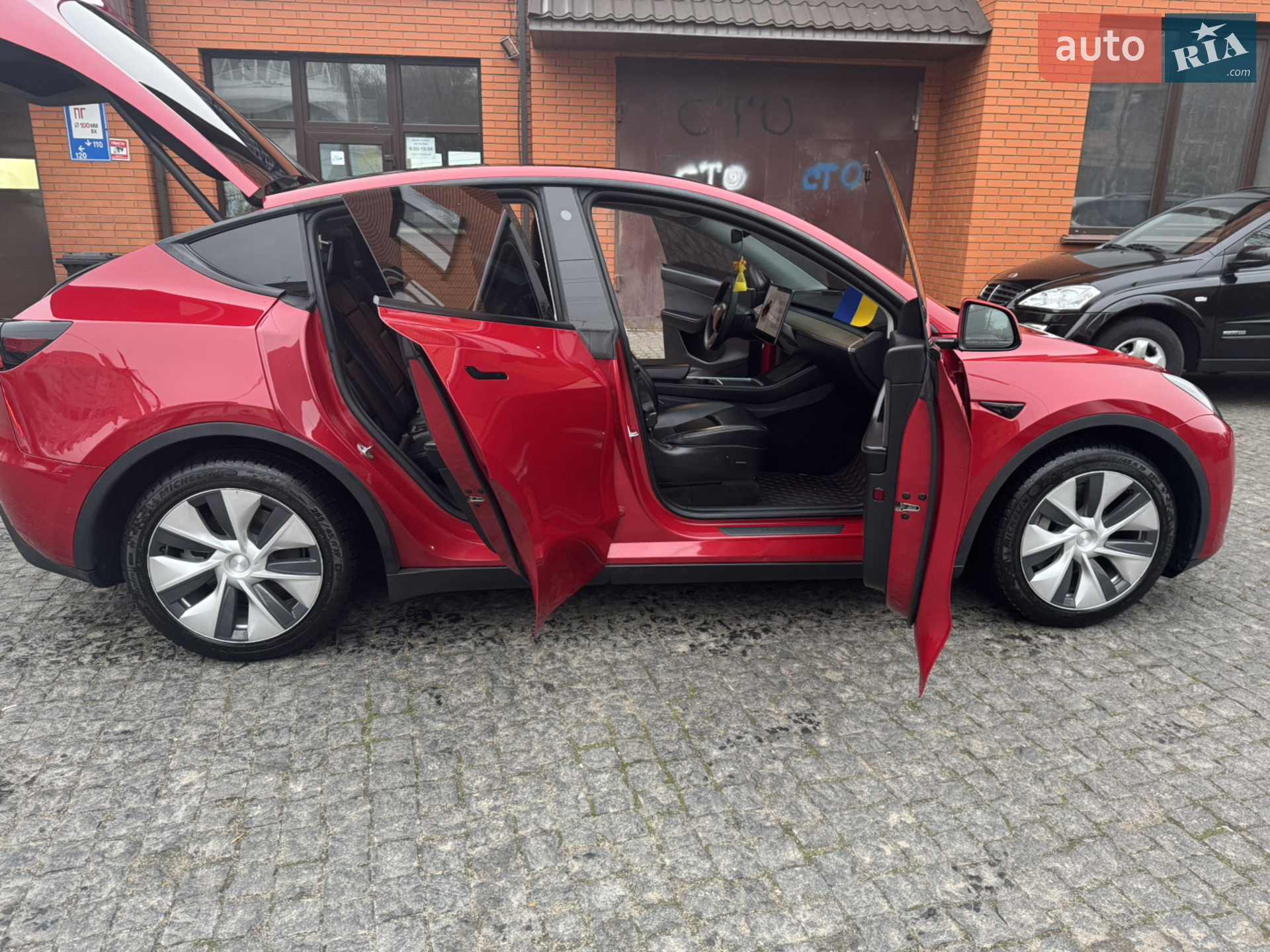 2022 Tesla Model Y - мініатюра 3
