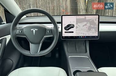 Позашляховик / Кросовер Tesla Model Y 2021 в Дніпрі