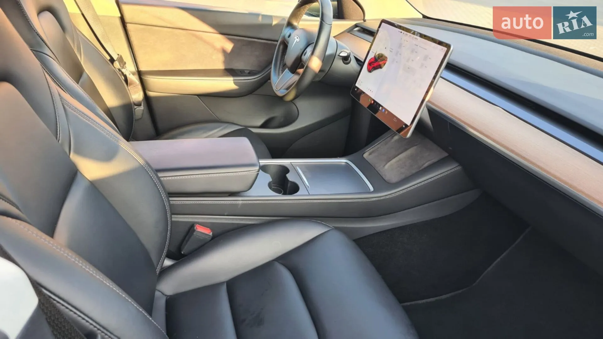 2021 Tesla Model Y - мініатюра 8