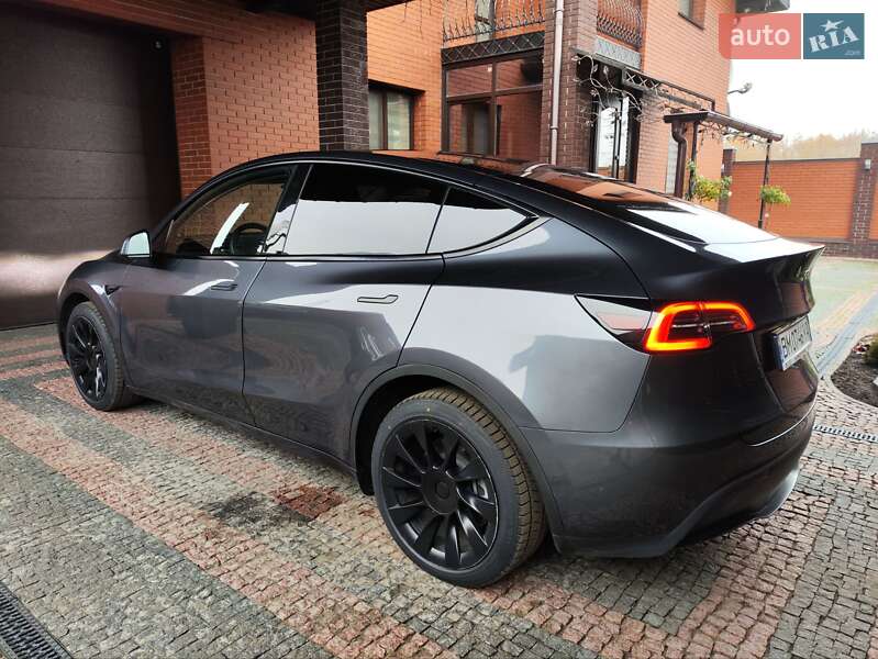Внедорожник / Кроссовер Tesla Model Y 2021 в Сумах