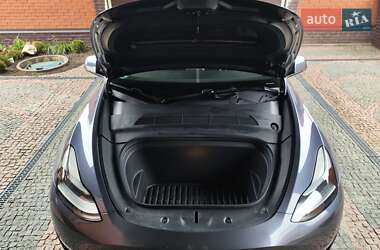 Внедорожник / Кроссовер Tesla Model Y 2021 в 