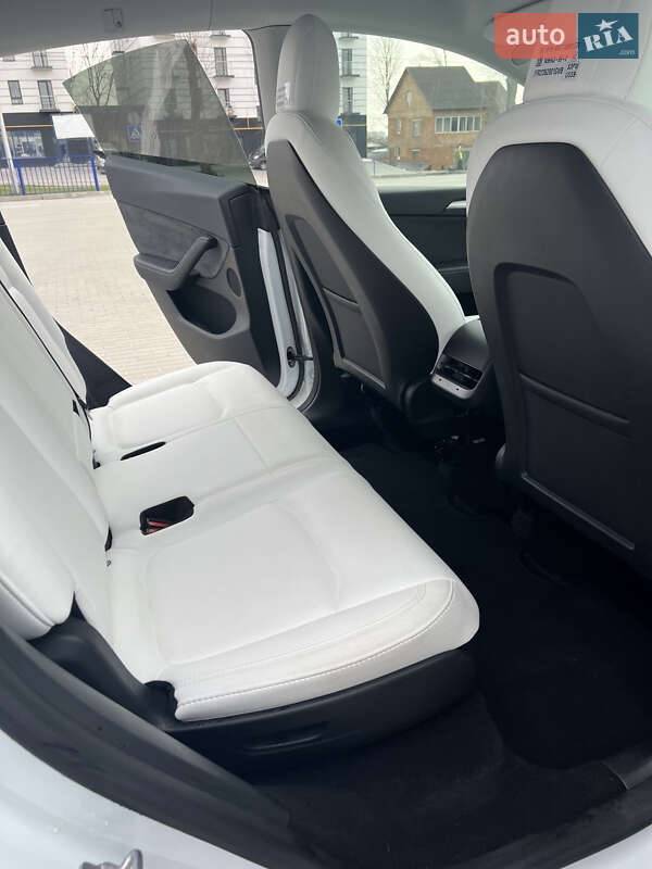Внедорожник / Кроссовер Tesla Model Y 2022 в Тернополе