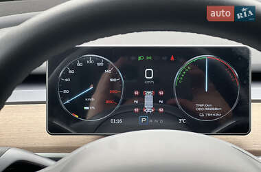 Внедорожник / Кроссовер Tesla Model Y 2022 в 
