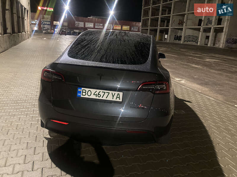 Позашляховик / Кросовер Tesla Model Y 2023 в Тернополі