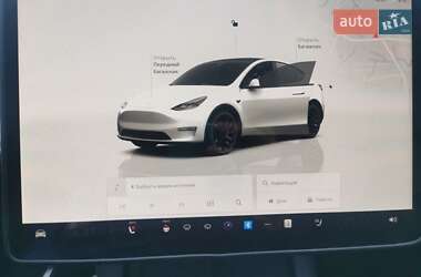 Позашляховик / Кросовер Tesla Model Y 2022 в Олевську