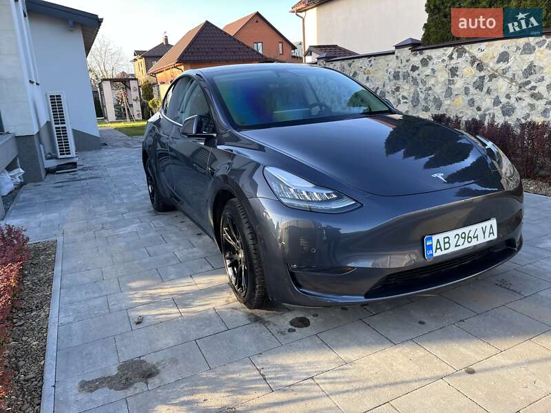 Позашляховик / Кросовер Tesla Model Y 2022 в 