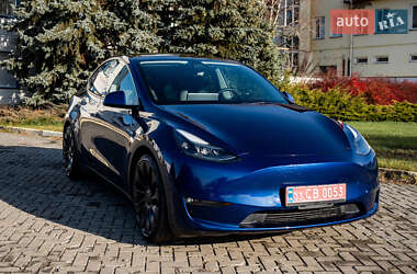 Внедорожник / Кроссовер Tesla Model Y 2021 в Киеве