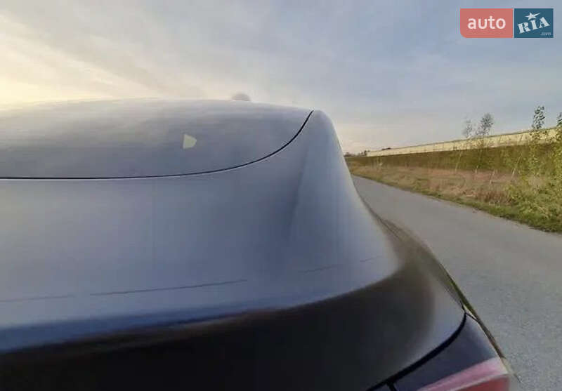 Внедорожник / Кроссовер Tesla Model Y 2023 в Киеве
