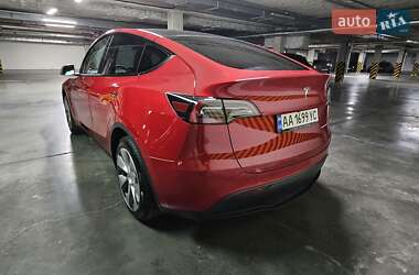 Внедорожник / Кроссовер Tesla Model Y 2022 в Киеве