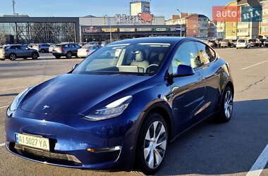 Внедорожник / Кроссовер Tesla Model Y 2021 в Киеве