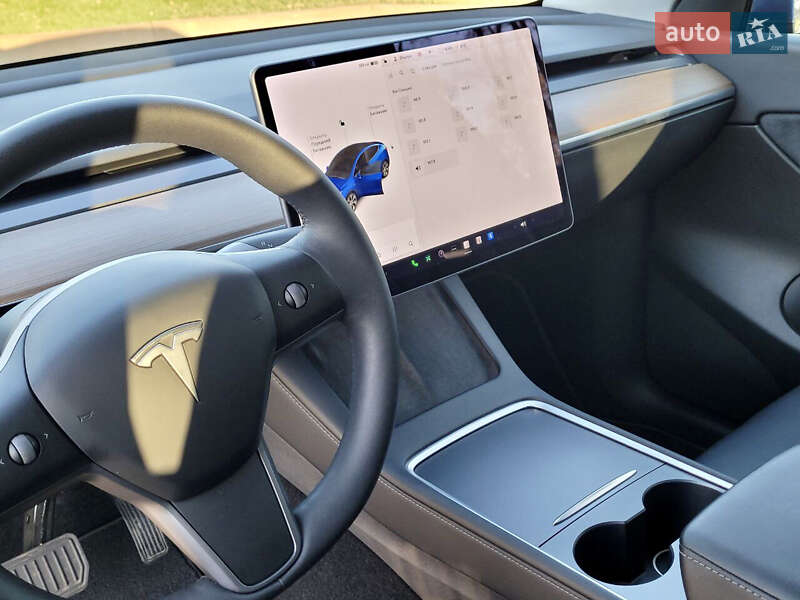 Позашляховик / Кросовер Tesla Model Y 2021 в Києві