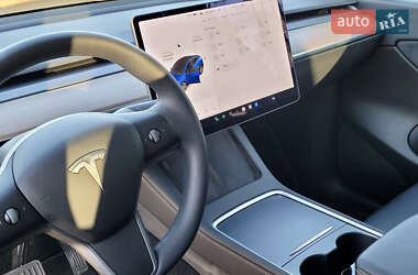 Внедорожник / Кроссовер Tesla Model Y 2021 в 