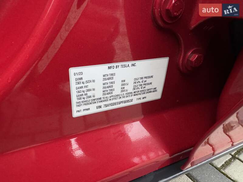 Внедорожник / Кроссовер Tesla Model Y 2023 в Ровно