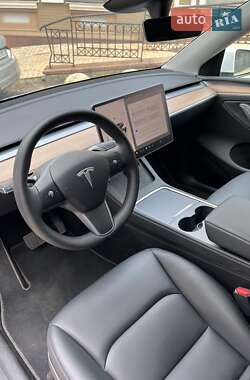 Внедорожник / Кроссовер Tesla Model Y 2023 в Киеве