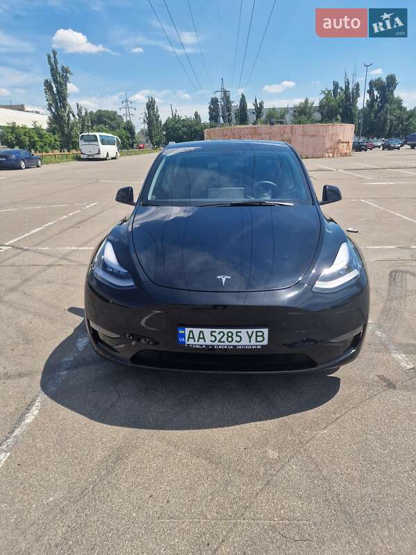 Tesla Model Y 2021 Tesla Model Y 2021