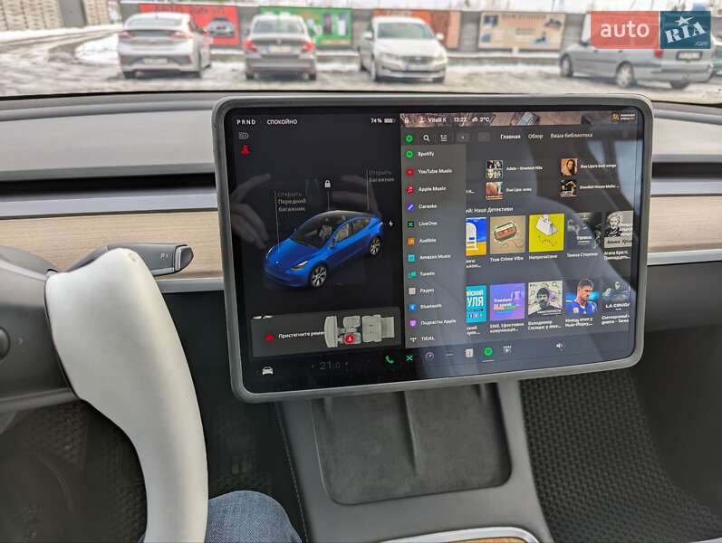 Внедорожник / Кроссовер Tesla Model Y 2021 в Киеве