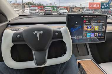 Внедорожник / Кроссовер Tesla Model Y 2021 в Киеве