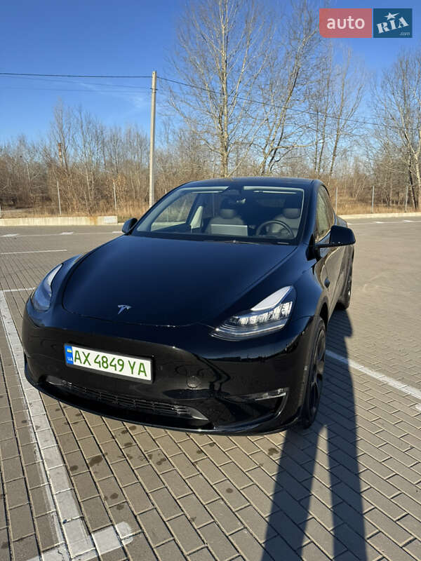 Внедорожник / Кроссовер Tesla Model Y 2023 в Харькове