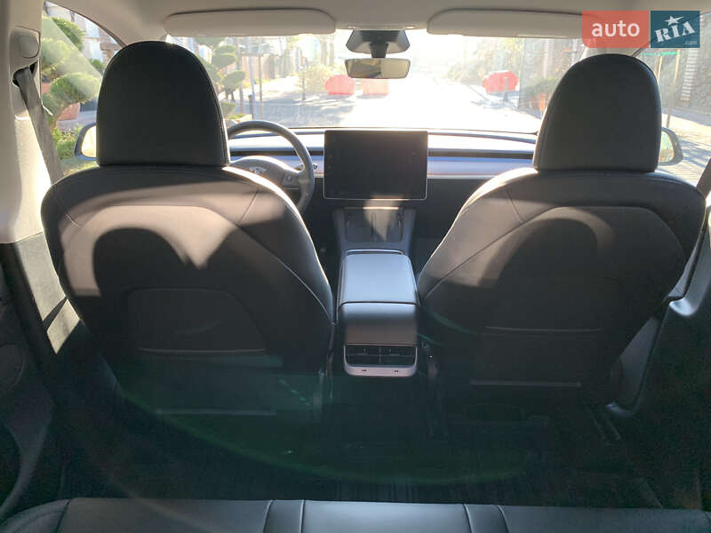 Внедорожник / Кроссовер Tesla Model Y 2023 в Белой Церкви фото 14 Внедорожник / Кроссовер Tesla Model Y 2023 в Белой Церкви