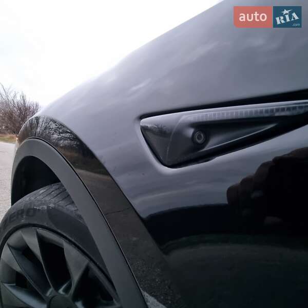 Внедорожник / Кроссовер Tesla Model Y 2020 в Запорожье