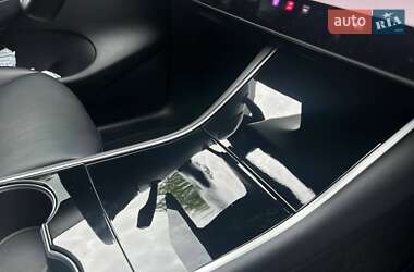 Позашляховик / Кросовер Tesla Model Y 2020 в Олевську фото 13 Позашляховик / Кросовер Tesla Model Y 2020 в Олевську