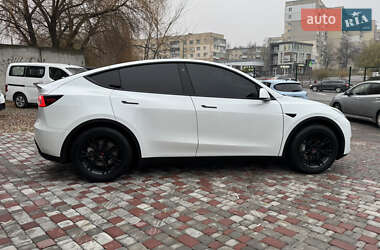 Внедорожник / Кроссовер Tesla Model Y 2021 в 