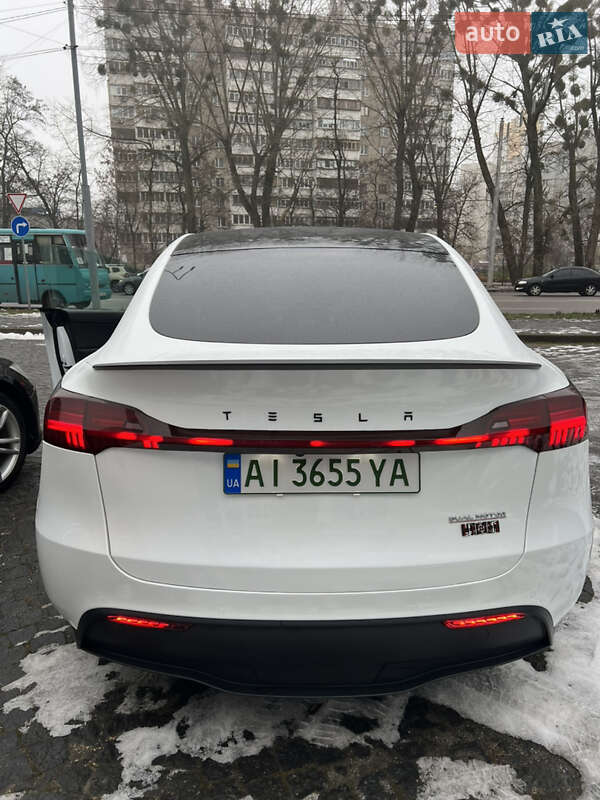Внедорожник / Кроссовер Tesla Model Y 2022 в 