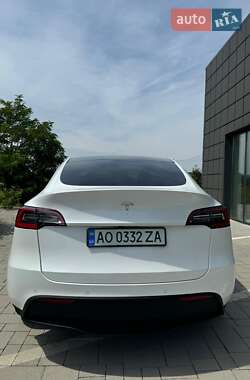 Внедорожник / Кроссовер Tesla Model Y 2020 в 