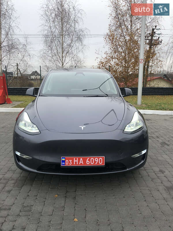 Позашляховик / Кросовер Tesla Model Y 2023 в Рівному