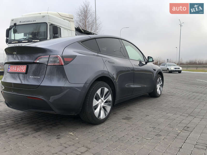 Позашляховик / Кросовер Tesla Model Y 2023 в Рівному
