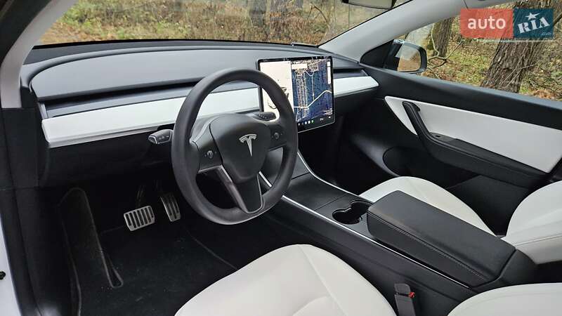 Внедорожник / Кроссовер Tesla Model Y 2020 в Киеве