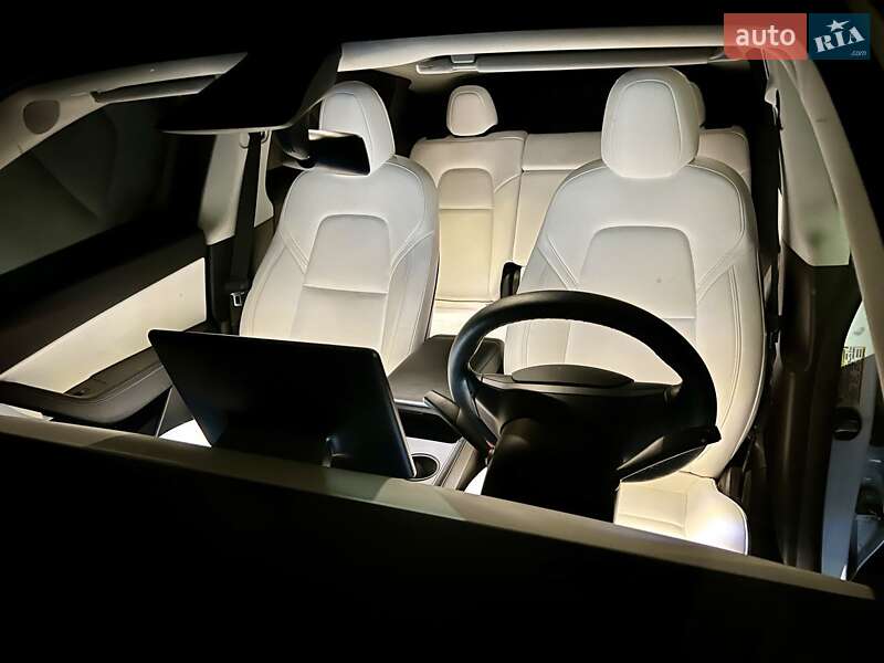 Внедорожник / Кроссовер Tesla Model Y 2022 в Львове