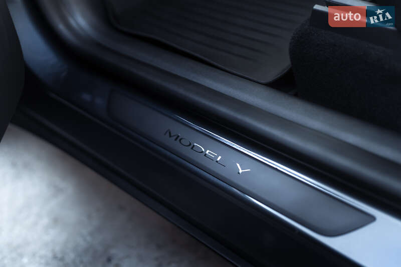 Позашляховик / Кросовер Tesla Model Y 2023 в Полтаві фото 27 Позашляховик / Кросовер Tesla Model Y 2023 в Полтаві