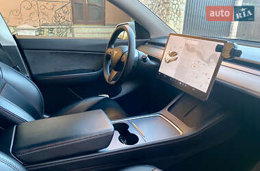 Внедорожник / Кроссовер Tesla Model Y 2021 в 