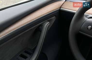 Внедорожник / Кроссовер Tesla Model Y 2023 в 