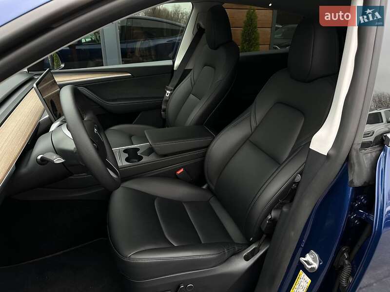 Позашляховик / Кросовер Tesla Model Y 2023 в Рівному