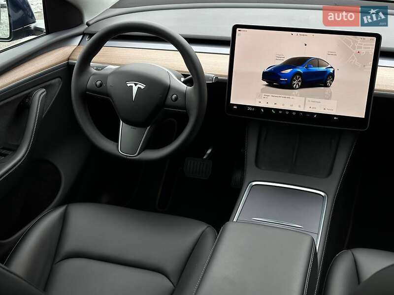 Позашляховик / Кросовер Tesla Model Y 2023 в Рівному