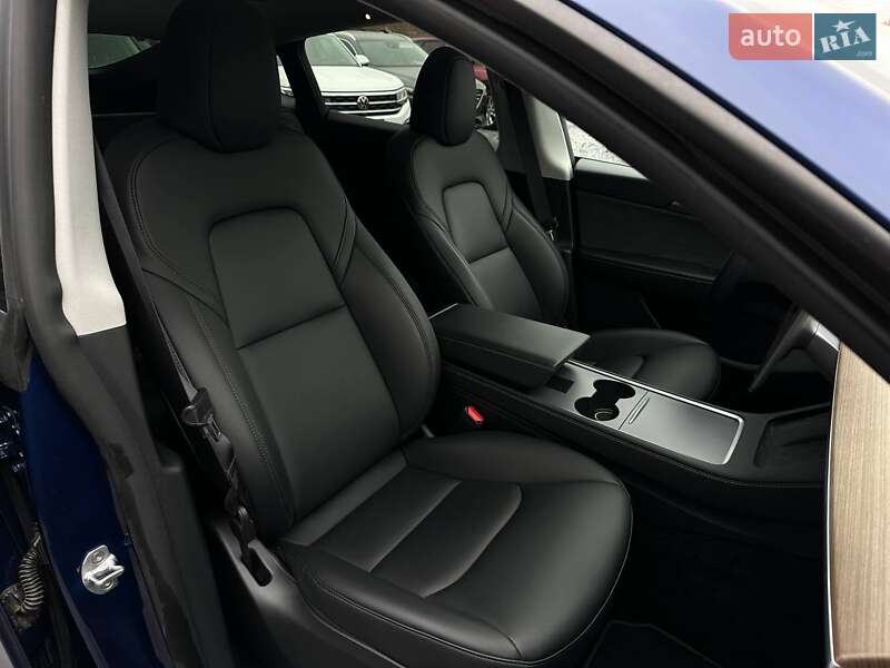 Позашляховик / Кросовер Tesla Model Y 2023 в Рівному