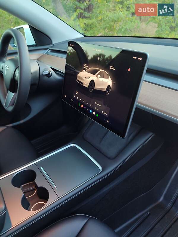 Внедорожник / Кроссовер Tesla Model Y 2023 в Запорожье