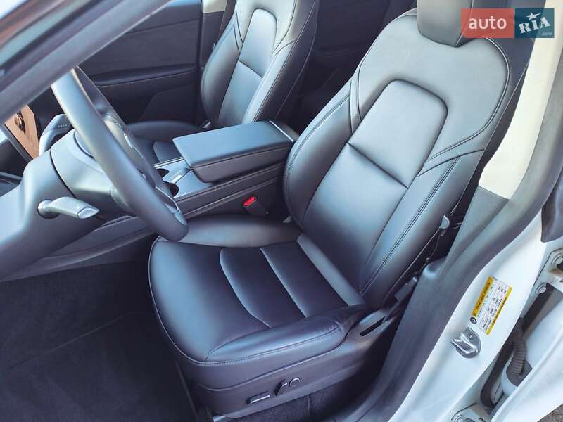 Позашляховик / Кросовер Tesla Model Y 2022 в Києві фото 8 Позашляховик / Кросовер Tesla Model Y 2022 в Києві